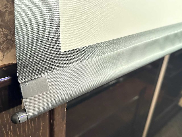 Dmt - projectiescherm met afstandsbediening - afbeelding 4 van  5