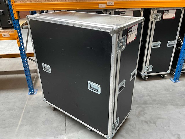 Dmt p3.9 outdoor led-screen systeem - afbeelding 21 van  21