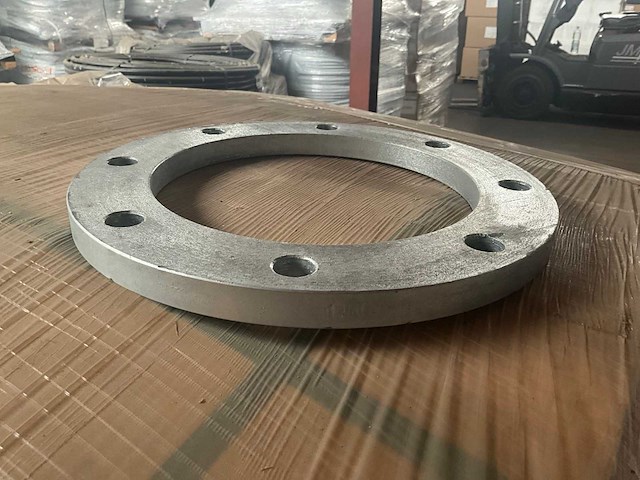 Dn200 pn10 gegalvaniseerd flens (100x) - afbeelding 2 van  3