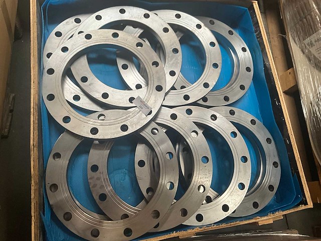Dn200 pn10 gegalvaniseerd flens (12x) - afbeelding 3 van  3