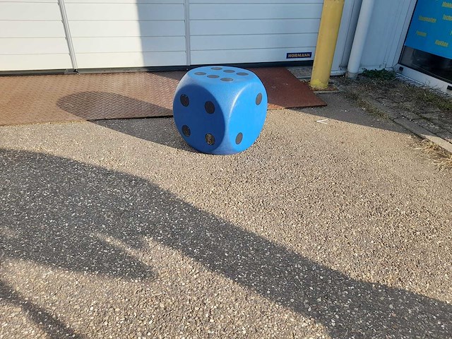 Dobbelsteen blauw - afbeelding 2 van  2