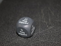 Dobbelsteen jij / ik mag zappen 18 stuks 1 x in a36 - afbeelding 2 van  3