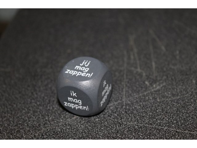 Dobbelsteen jij / ik mag zappen 18 stuks 1 x in a36 - afbeelding 3 van  3