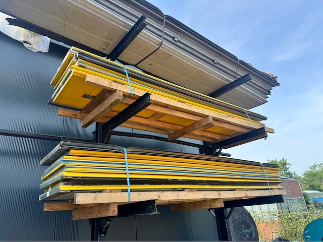 Dock levelaar met deur en flappen 2x - afbeelding 19 van  41