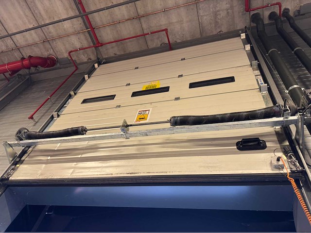 Dock levelaar met deur en flappen - afbeelding 7 van  23