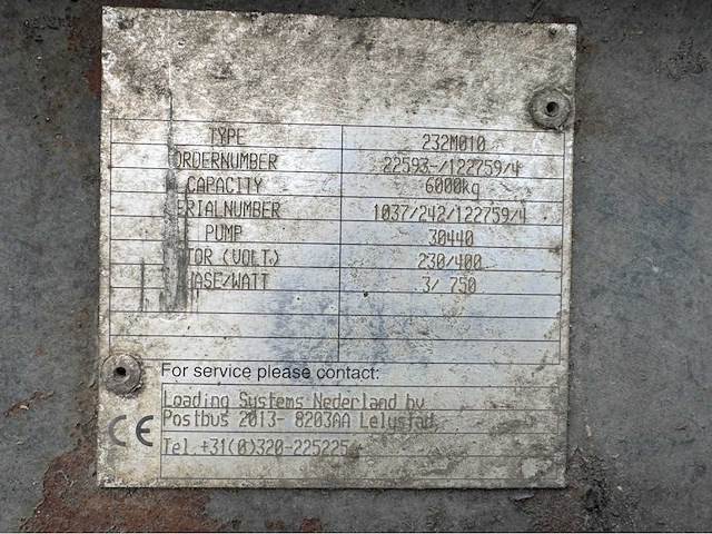 Dock levelaar met deur en flappen - afbeelding 22 van  22