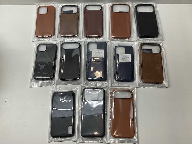 Dockem - diverse telefoonhoesjes (176x) - afbeelding 1 van  5