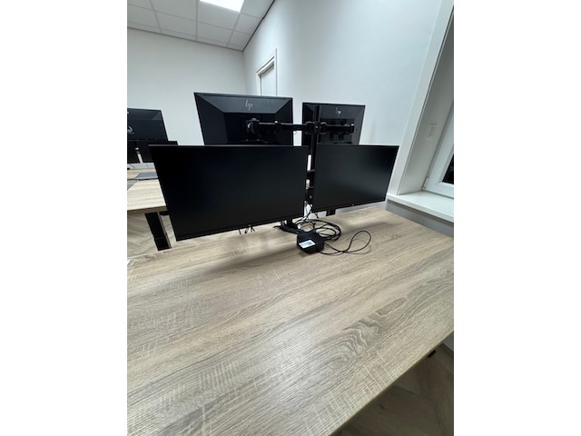 Dockingstation met 2x beeldscherm, usb-c dock g5 - afbeelding 1 van  5