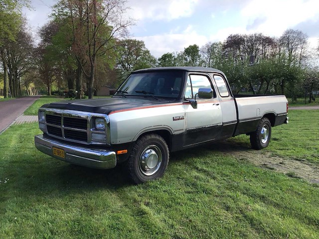 Dodge - 1992 - ram 250 - vrachtwagen - afbeelding 1 van  36