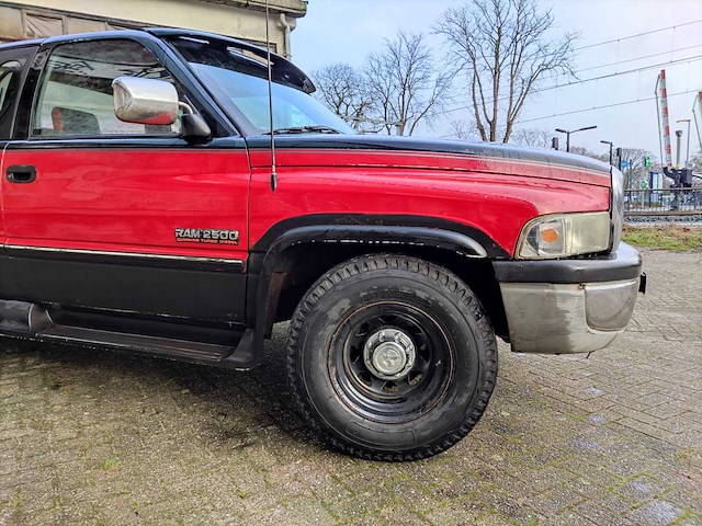 Dodge - 1996 - ram 2500 pick up - personenauto - afbeelding 11 van  17