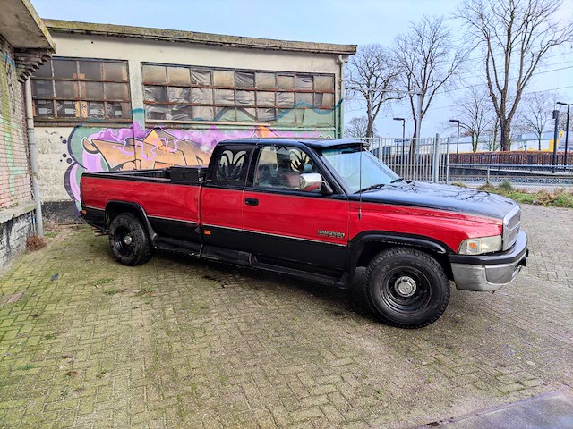 Dodge - 1996 - ram 2500 pick up - personenauto - afbeelding 15 van  17