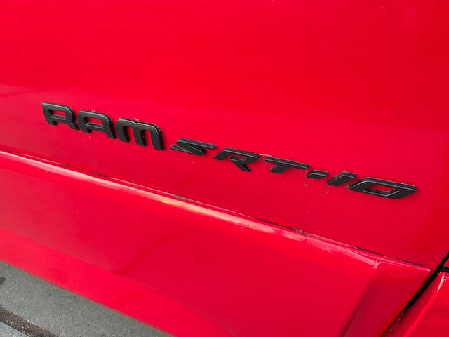 Dodge - 2005 - srt-10 - afbeelding 7 van  32