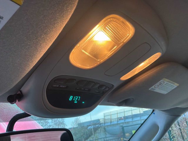 Dodge - 2005 - srt-10 - afbeelding 18 van  32