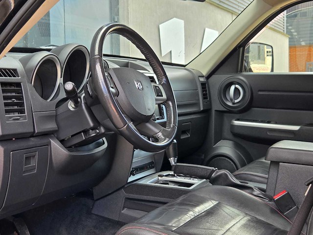 Dodge - 2008 - nitro - 4.0 v6 r/t - 06-gfp-8 - afbeelding 3 van  25
