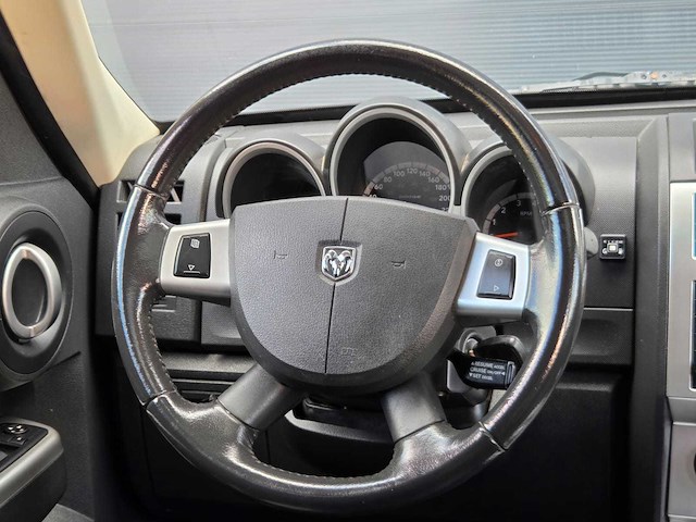 Dodge - 2008 - nitro - 4.0 v6 r/t - 06-gfp-8 - afbeelding 6 van  25