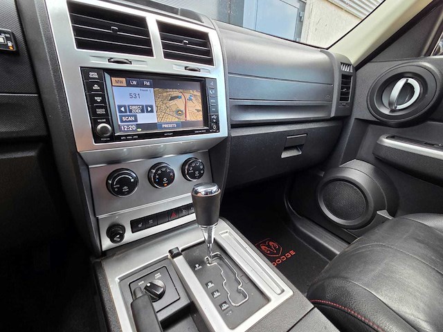 Dodge - 2008 - nitro - 4.0 v6 r/t - 06-gfp-8 - afbeelding 13 van  25