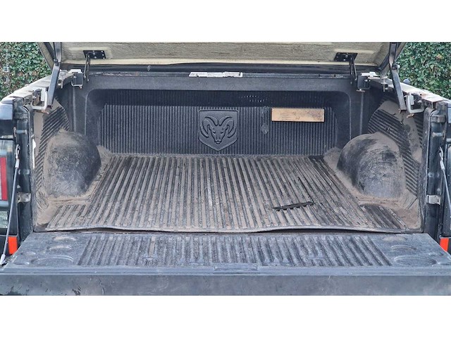 Dodge - 2010 - ram 1500 - 5.7 v8 cc 5'7 - 6-vhn-49 - afbeelding 3 van  28