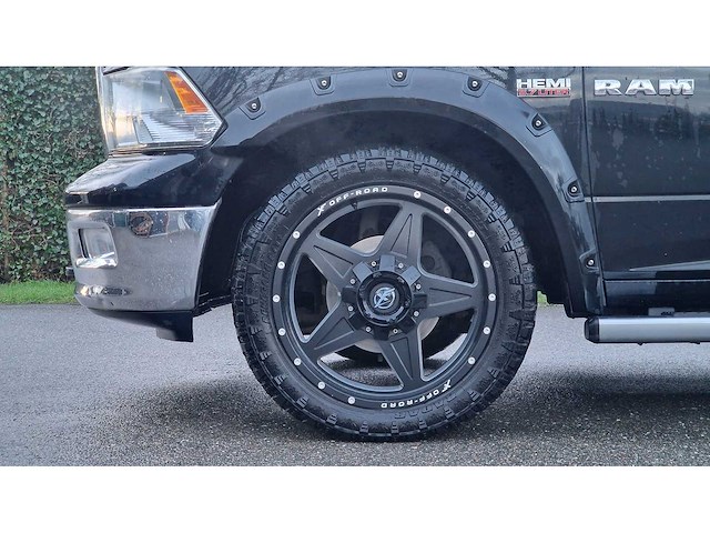 Dodge - 2010 - ram 1500 - 5.7 v8 cc 5'7 - 6-vhn-49 - afbeelding 25 van  28