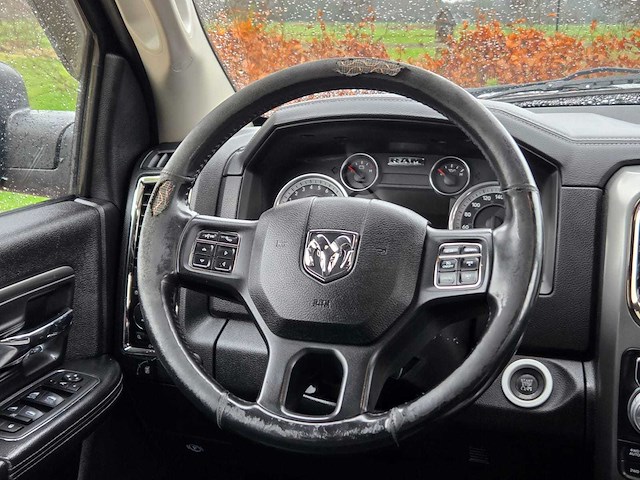 Dodge - 2013 - ram 1500 - 5.7 v8 4x4 qc 6'4 - vd-265-p - afbeelding 15 van  38