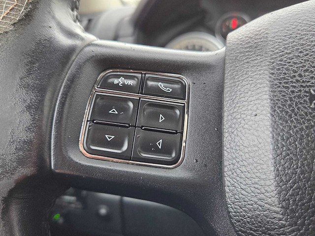 Dodge - 2013 - ram 1500 - 5.7 v8 4x4 qc 6'4 - vd-265-p - afbeelding 17 van  38