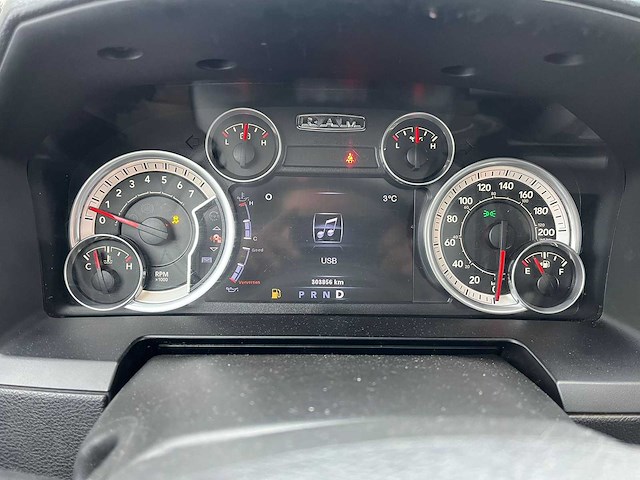 Dodge - 2014 - ram 1500 - 5.7 v8 4x4 qc 6'4 la - vg-937-z - afbeelding 13 van  14