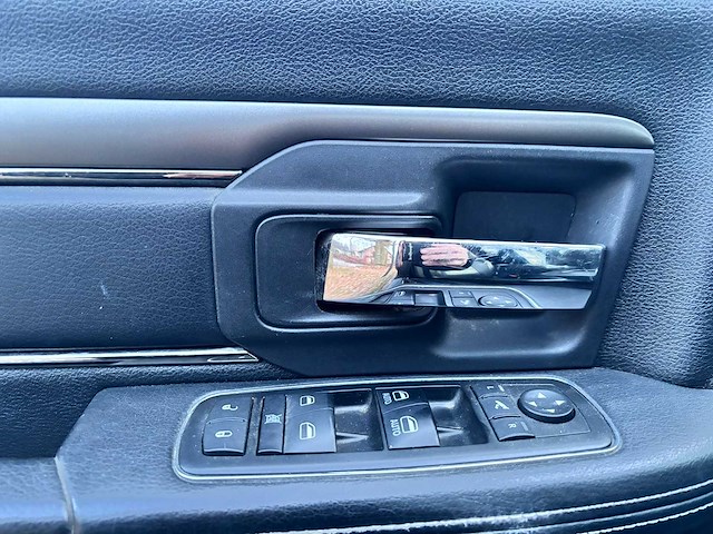 Dodge - 2015 - ram 1500 - 5.7 v8 qc 6'4 - vn-940-b - afbeelding 11 van  26