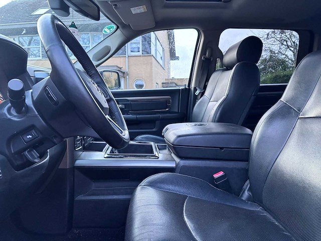 Dodge - 2015 - ram 1500 - 5.7 v8 qc 6'4 - vn-940-b - afbeelding 24 van  26