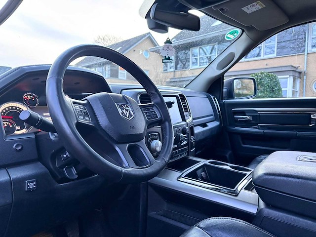 Dodge - 2015 - ram 1500 - 5.7 v8 qc 6'4 - vn-940-b - afbeelding 25 van  26