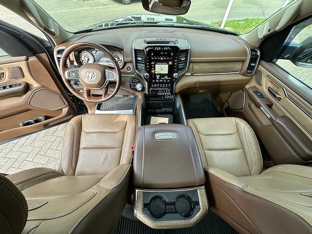 Dodge - 2020 - ram 1500 longhorn 4x4 - personenauto - afbeelding 3 van  17