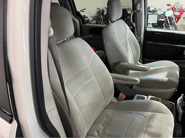 Dodge - 3.6 l - grand caravan - personenauto - 2013 - afbeelding 5 van  32