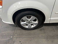 Dodge - 3.6 l - grand caravan - personenauto - 2013 - afbeelding 19 van  32