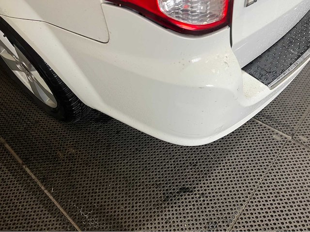 Dodge - 3.6 l - grand caravan - personenauto - 2013 - afbeelding 24 van  32