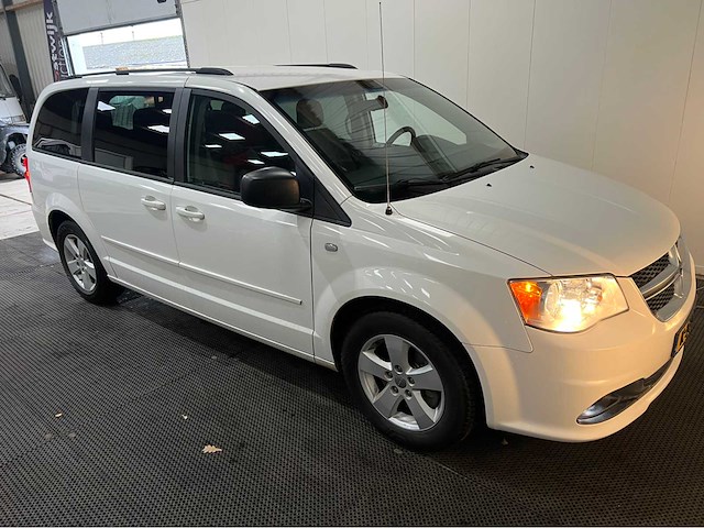 Dodge - 3.6 l - grand caravan - personenauto - 2013 - afbeelding 31 van  32