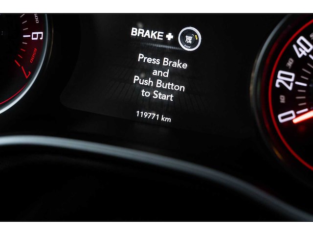 Dodge - challenger sxt - 3.6 v6 - automaat - 2016 - afbeelding 26 van  33