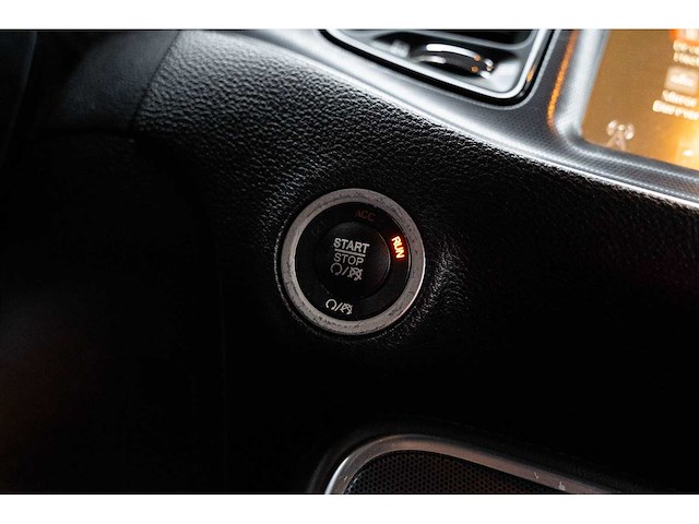 Dodge - challenger sxt - 3.6 v6 - automaat - 2016 - afbeelding 24 van  33