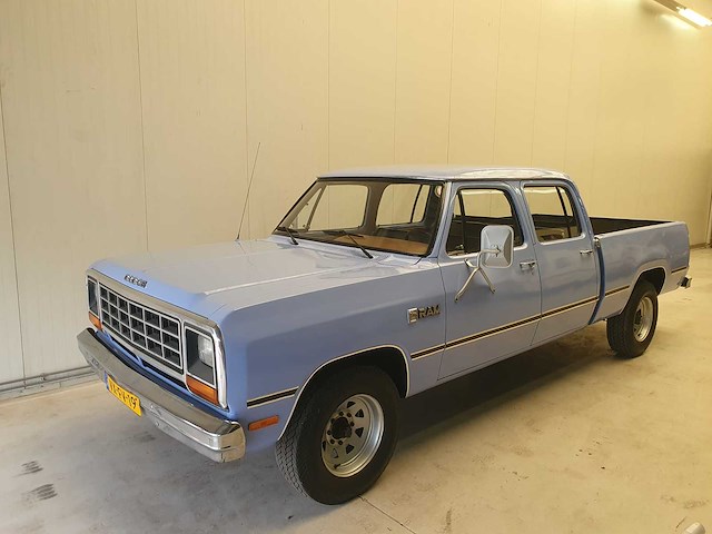 Dodge - d200 - 1976 - 6 personen - oldtimer - 6 voet laadbak - afbeelding 13 van  20