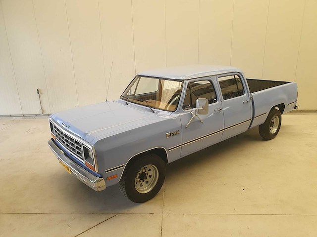 Dodge - d200 - 1976 - 6 personen - oldtimer - 6 voet laadbak - afbeelding 15 van  20