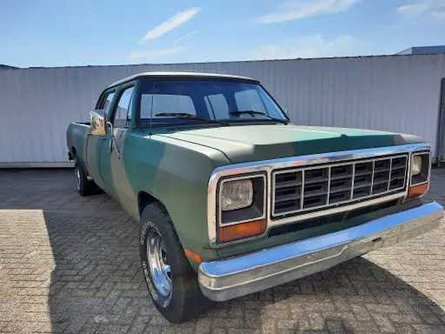 Dodge - d250 - crew cab - 6 personen - 8 voet laadbak - oldtimer - afbeelding 6 van  10