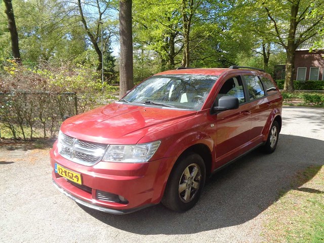 Dodge - journey - 2.4 sxt - car - 2009 - afbeelding 2 van  5