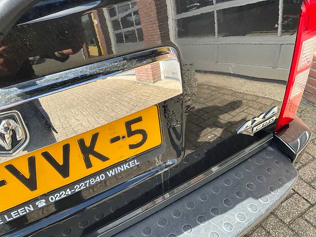 Dodge - nitro - 2.8 crd sxt - bedrijfswagen - 2008 - afbeelding 3 van  29