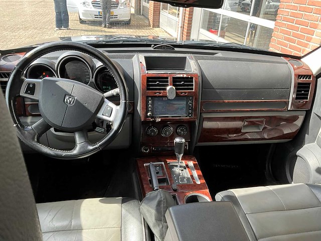 Dodge - nitro - 2.8 crd sxt - bedrijfswagen - 2008 - afbeelding 11 van  29