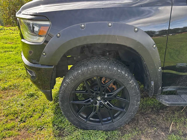 Dodge - ram 1500 - 5.7 v8 4x4 - van - afbeelding 31 van  33