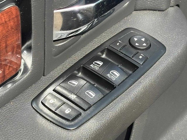 Dodge - ram 1500 - 5.7 v8 4x4 qc 6'4 - 9-vxz-01 - bedrijfswagen - afbeelding 14 van  33