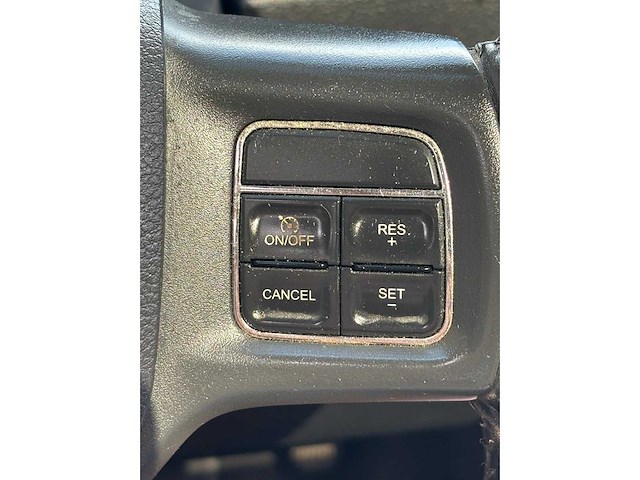 Dodge - ram 1500 - 5.7 v8 4x4 qc 6'4 - 9-vxz-01 - bedrijfswagen - afbeelding 15 van  33