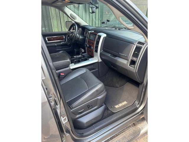 Dodge - ram 1500 - 5.7 v8 4x4 qc 6'4 - 9-vxz-01 - bedrijfswagen - afbeelding 18 van  33