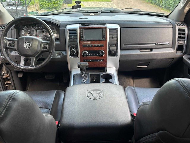 Dodge - ram 1500 - 5.7 v8 4x4 qc 6'4 - 9-vxz-01 - bedrijfswagen - afbeelding 26 van  33