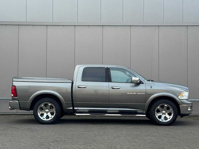 Dodge - ram 1500 - 5.7 v8 4x4 qc 6'4 - 9-vxz-01 - bedrijfswagen - afbeelding 28 van  33