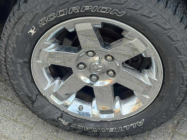 Dodge - ram 1500 - 5.7 v8 4x4 qc 6'4 - 9-vxz-01 - bedrijfswagen - afbeelding 7 van  31
