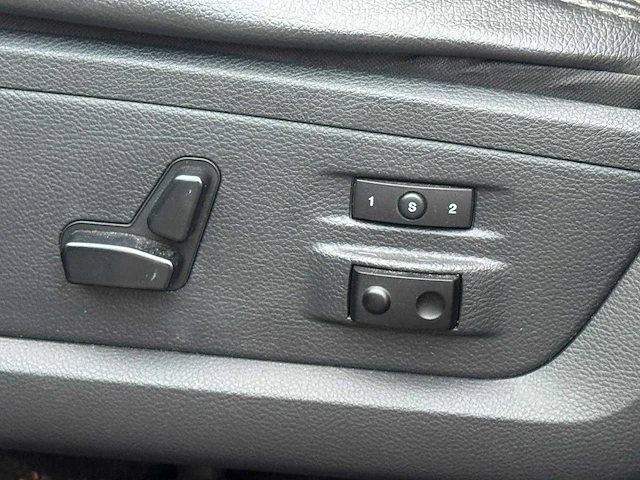 Dodge - ram 1500 - 5.7 v8 4x4 qc 6'4 - 9-vxz-01 - bedrijfswagen - afbeelding 4 van  33
