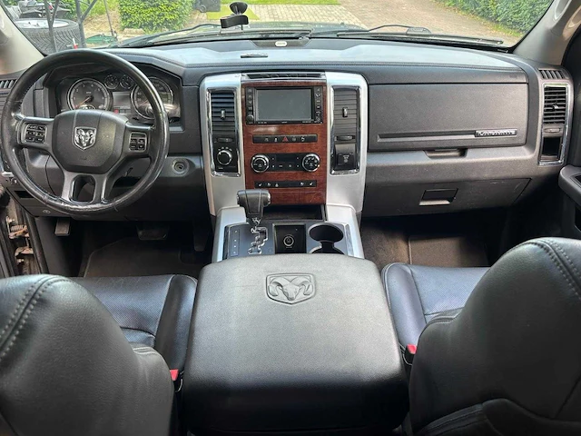 Dodge - ram 1500 - 5.7 v8 4x4 qc 6'4 - 9-vxz-01 - bedrijfswagen - afbeelding 26 van  33